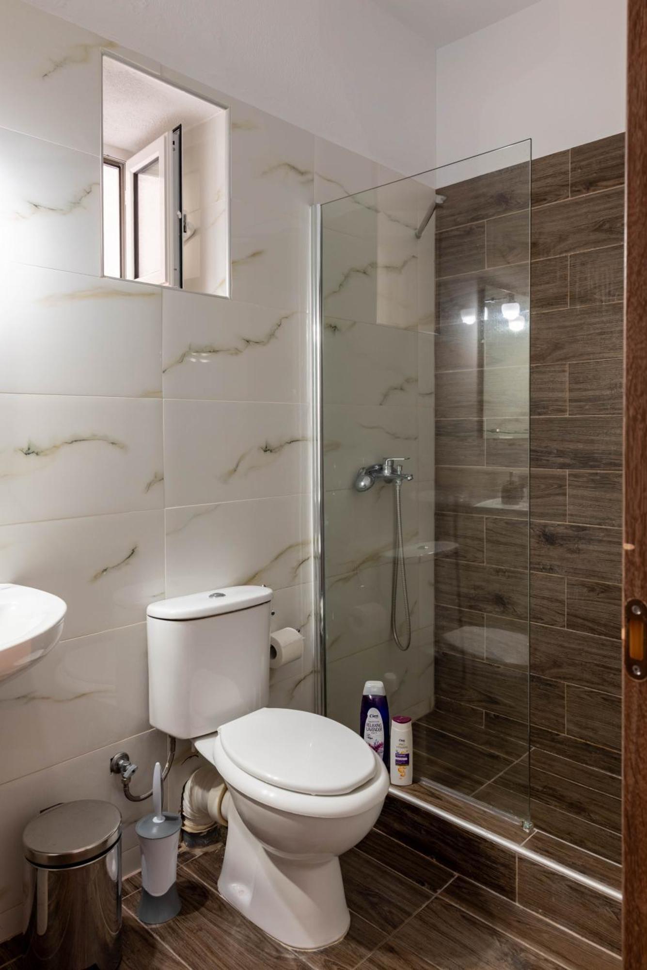 Aigli Luxury Studios Nea Roda Exterior foto