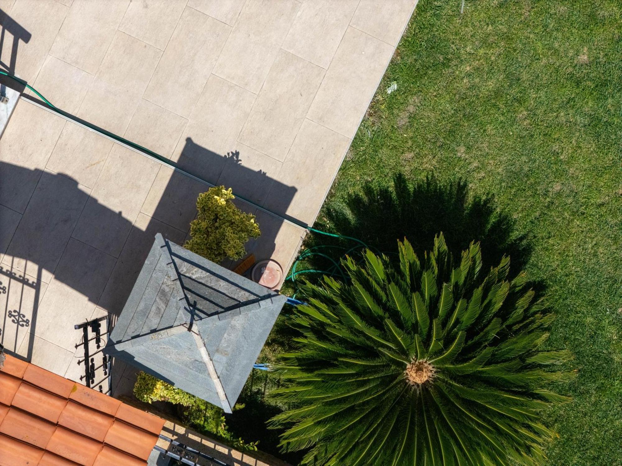Aigli Luxury Studios Nea Roda Exterior foto